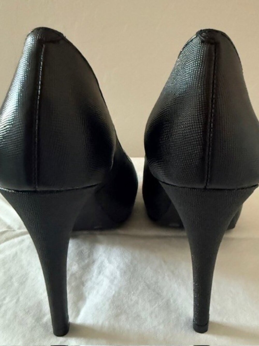 Antonio Melani Erika Peep-Toe Platform Heel, Textured, Size 8.5M - Picture 3 of 8
